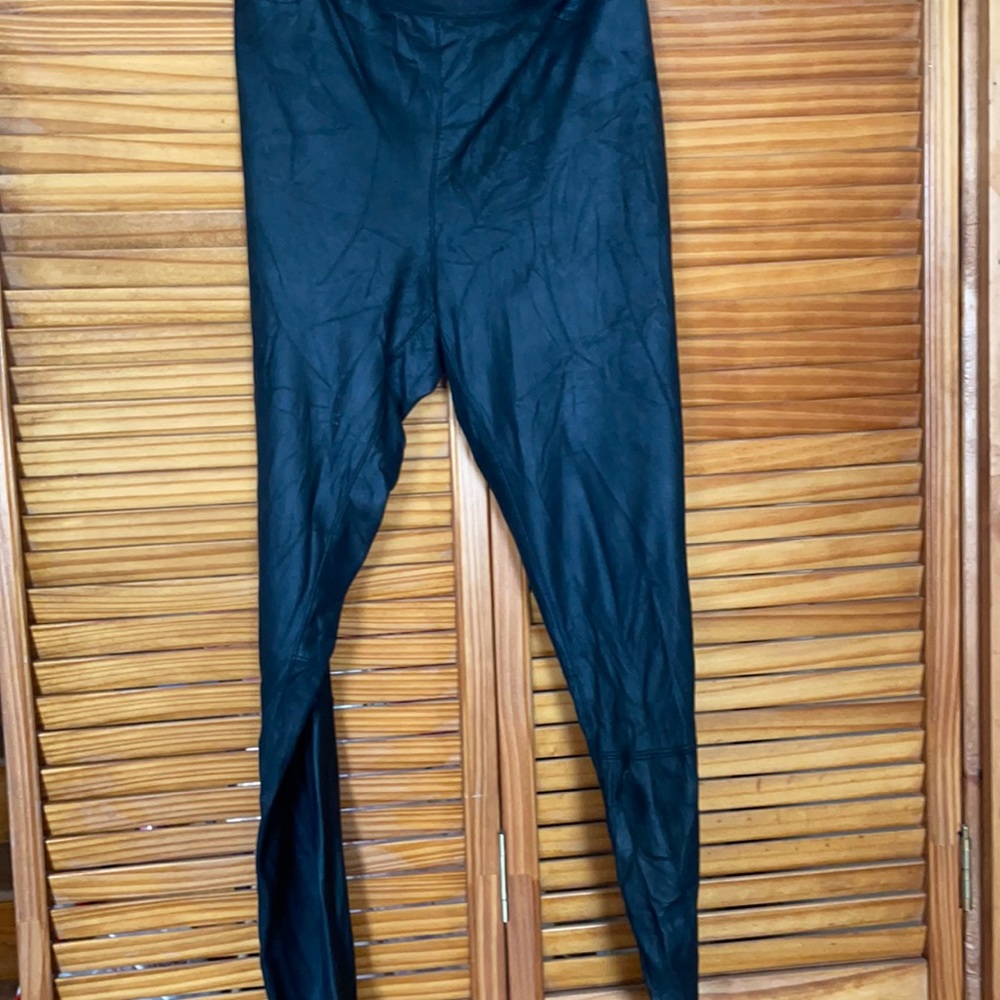 Leather leggings